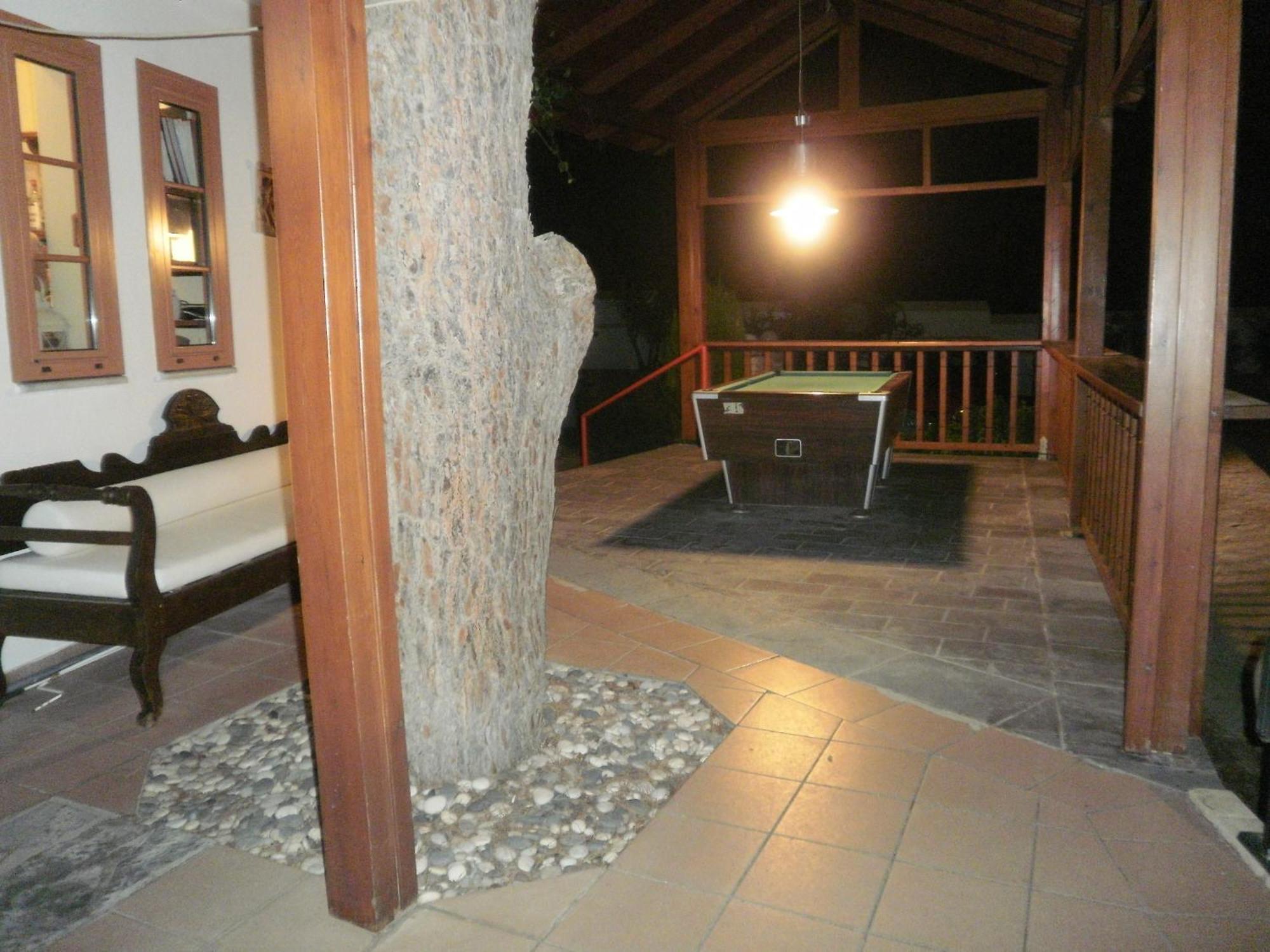 Aparthotel Pefkos Filoxenia Pefki Exterior foto